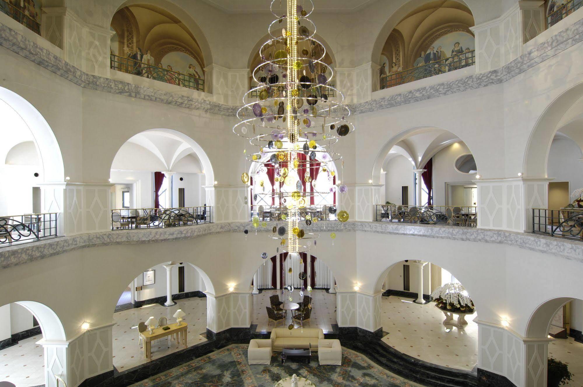 Royal Oak Hotel Spa & Gardens 大津 外观 照片